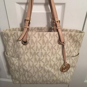 Michael Kors purse